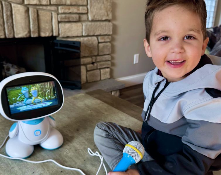 AI-Powered STEM Learning Robot